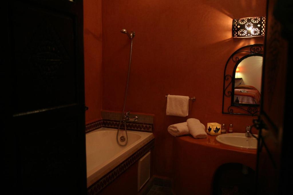 Riad Dar Zampa Marakeş Oda fotoğraf